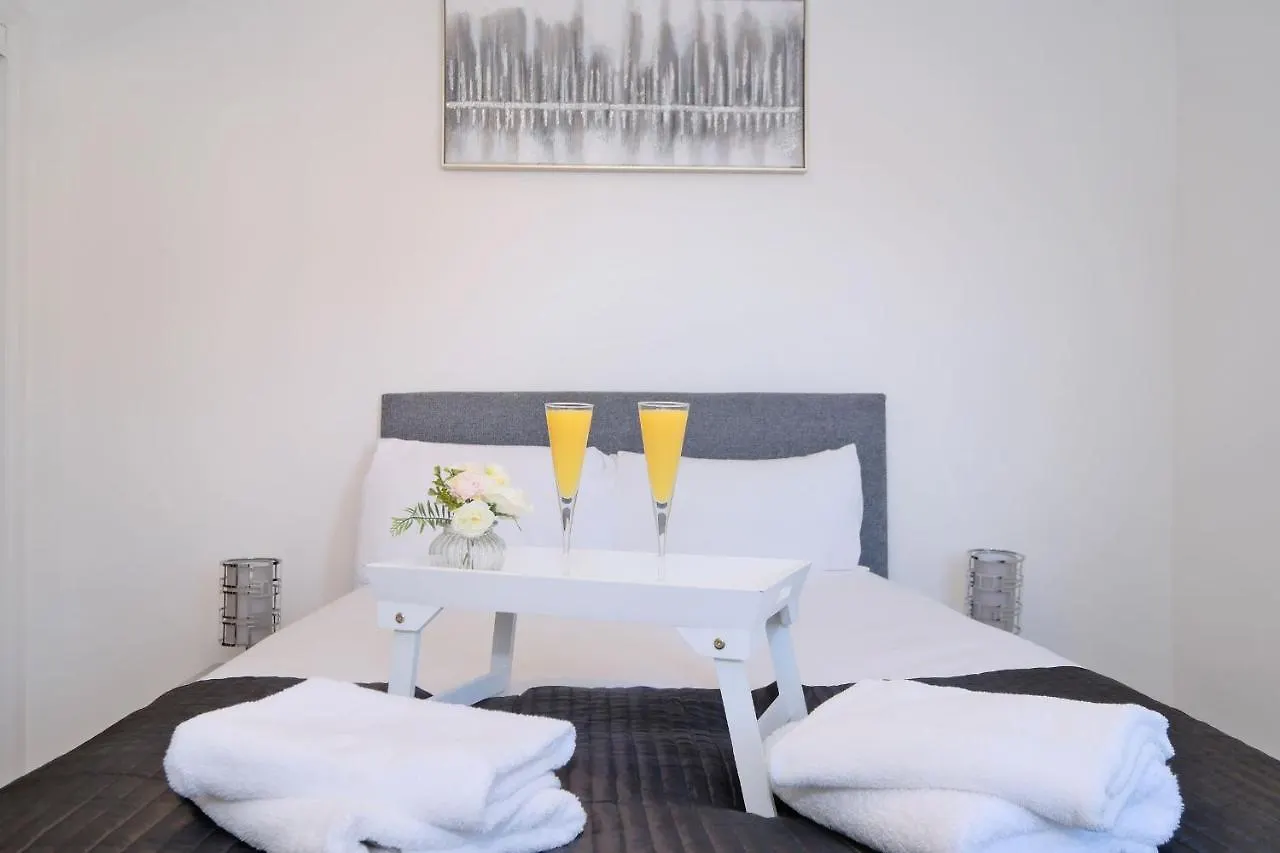Orange Apartments Belgrave Mansions location